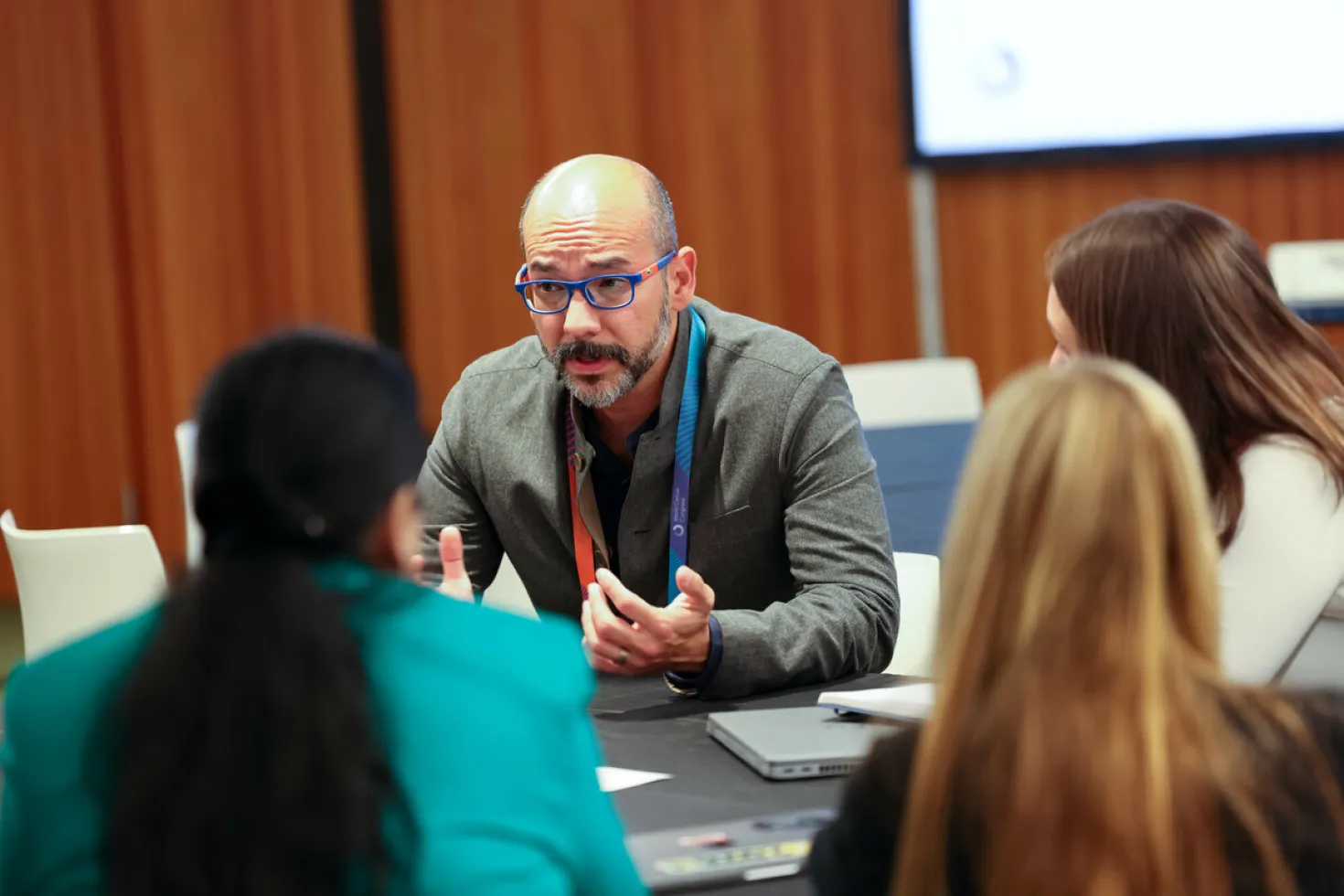 Participants of a workshop in discussion at the World Cancer Congress 2022 (Geneva, Switzerland)