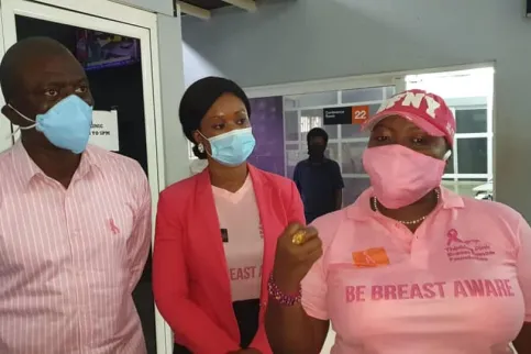Thinking Pink Breast Cancer Foundation is one of the only acting organisations in Sierra Leone working on raising awareness about breast cancer and bringing treatment to all Sierra Leoneans. Here, CEO Ms Pratt with former UICC presdient, Princess Dina Mired.