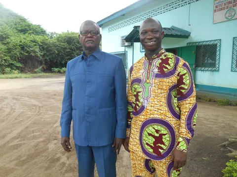 © Dr Kokou Nouwame Alinon - 2 © Dr Kokou Nouwame Alinon - 2