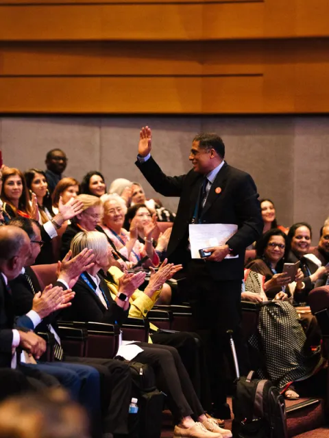 Anil D'Cruz receiving an ovation at the General Assembly 2018 held during World Cancer Congress 2018 in Kuala Lumpur, Malaysia